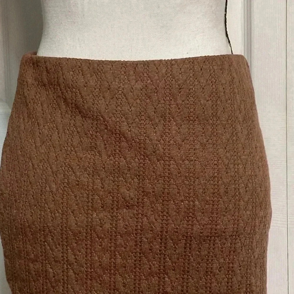 Iris basic knit lined skirt - Picture 4 of 11